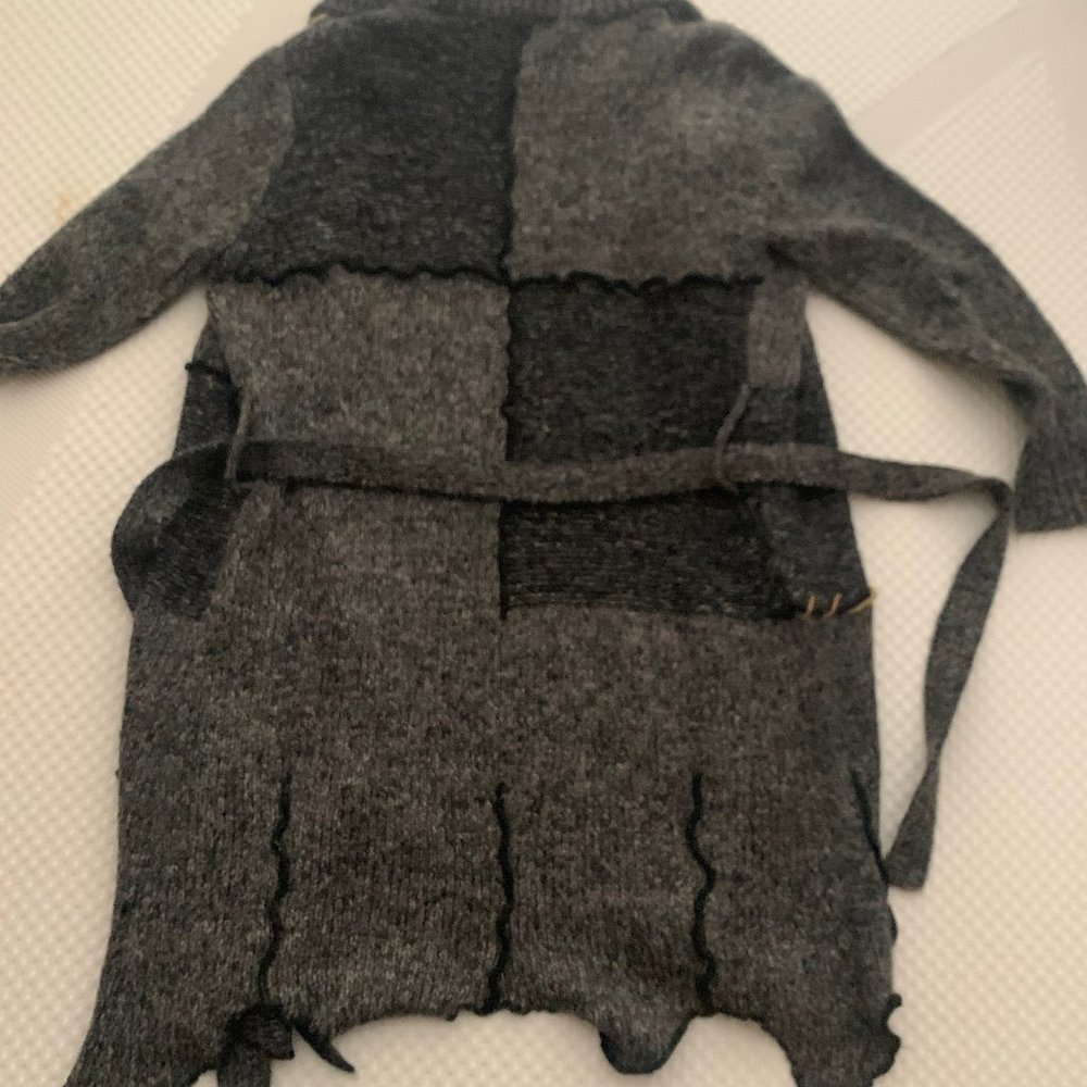 Sweater - Picture 3 of 3